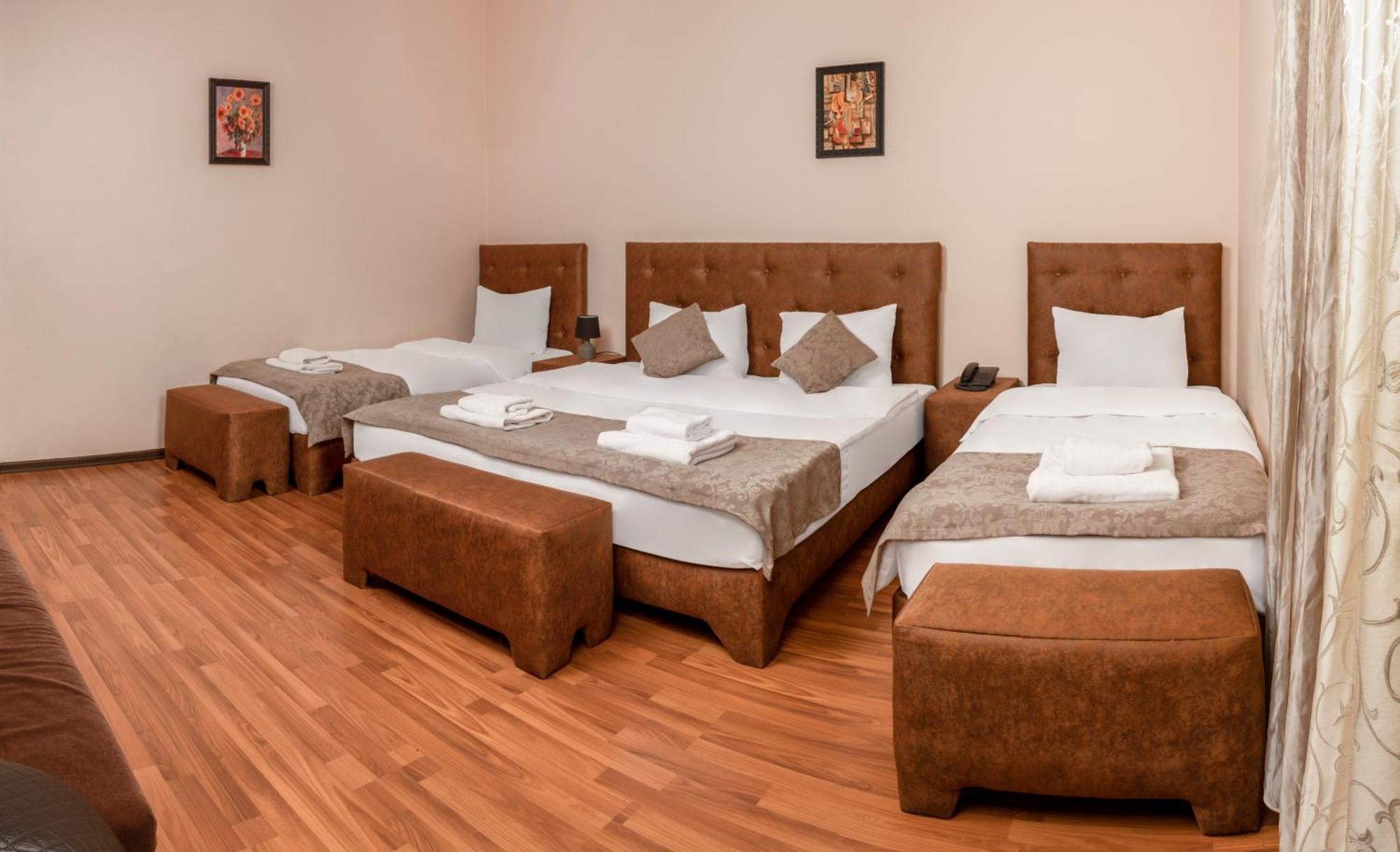 Valeria Hotel Tbilisi Esterno foto
