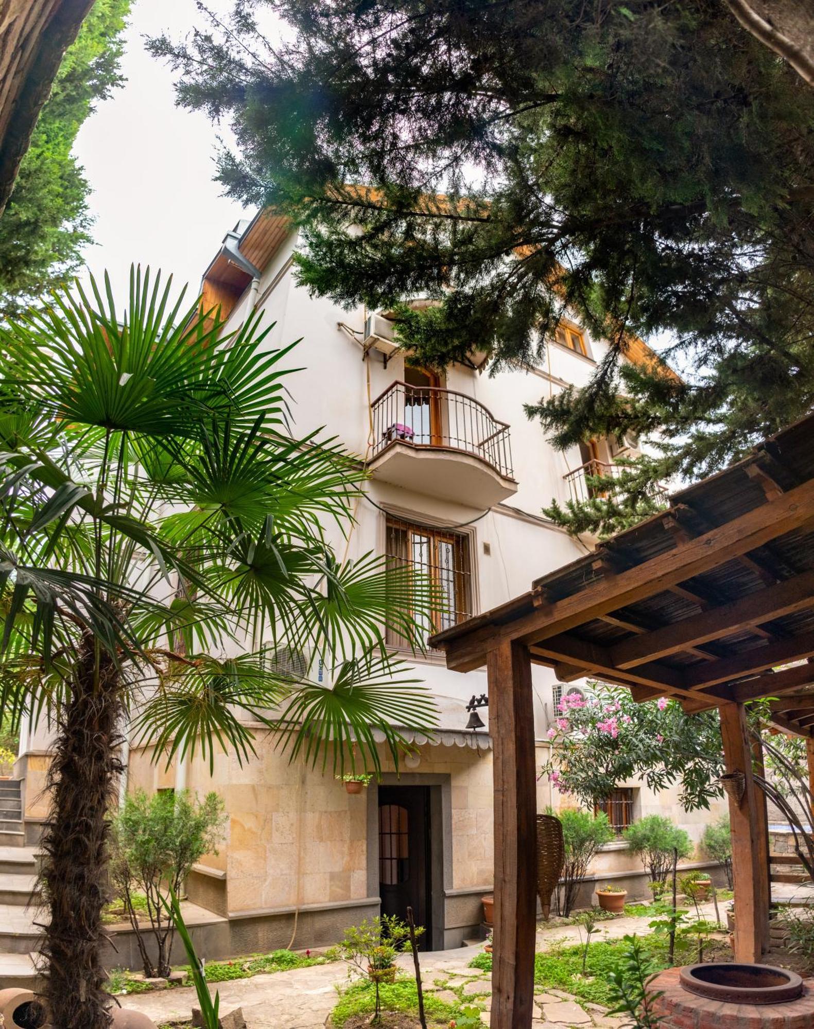 Valeria Hotel Tbilisi Esterno foto