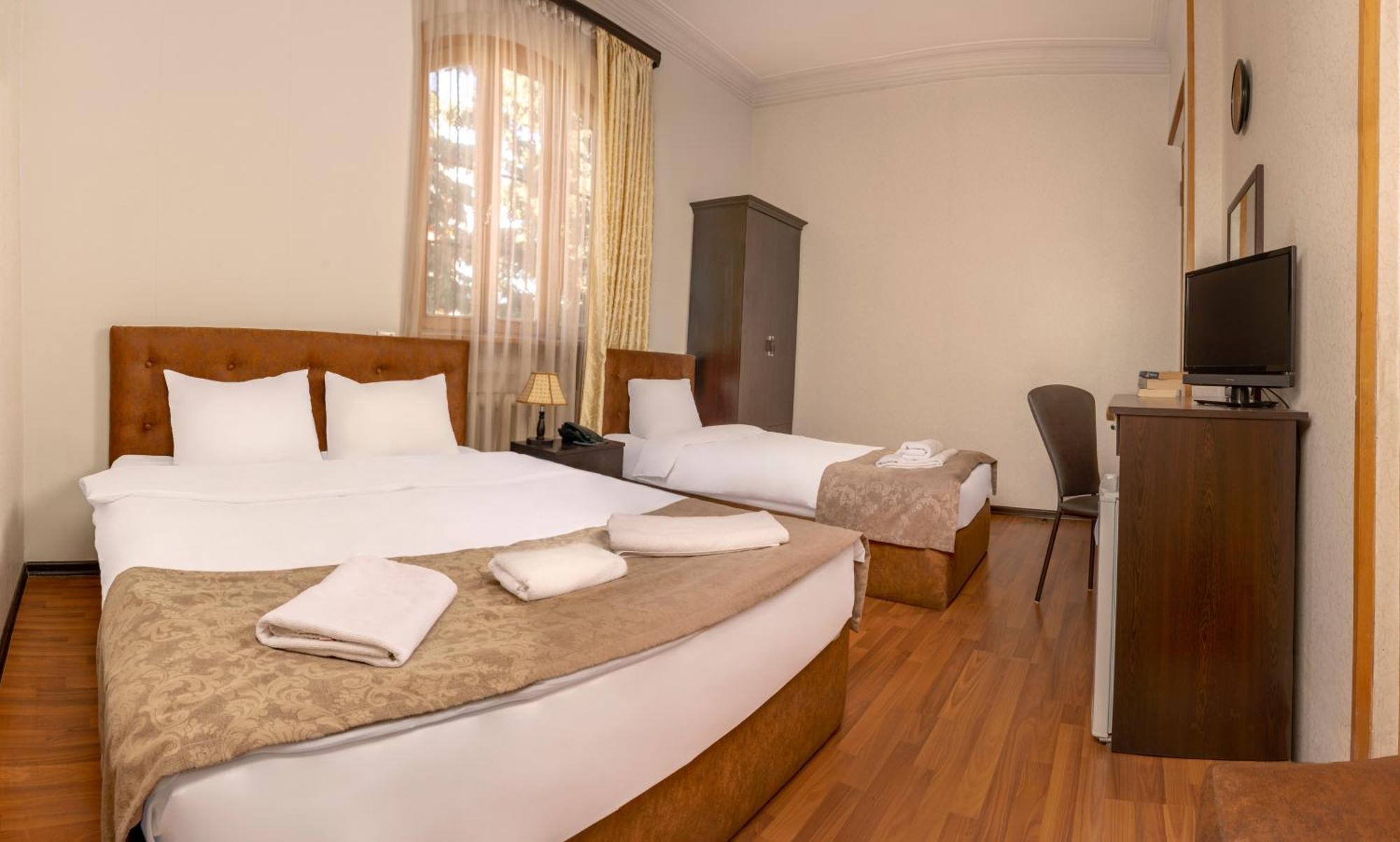 Valeria Hotel Tbilisi Esterno foto