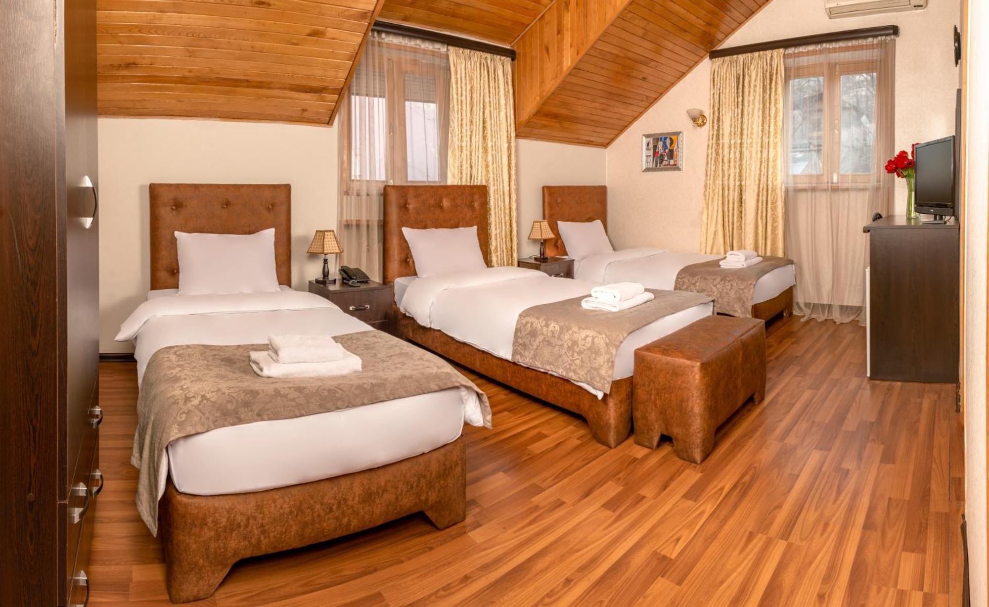 Valeria Hotel Tbilisi Esterno foto