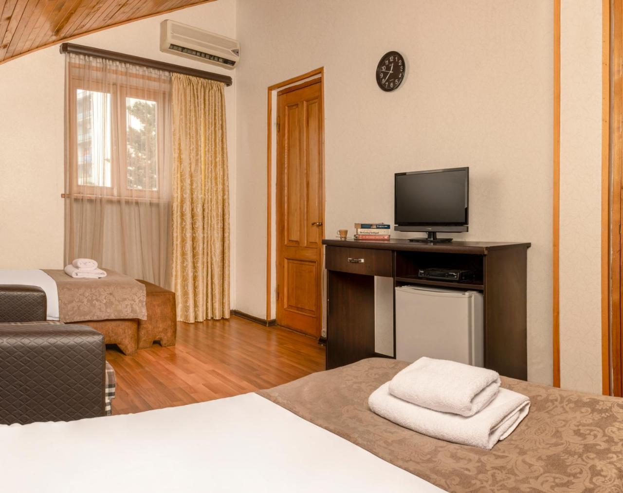 Valeria Hotel Tbilisi Esterno foto